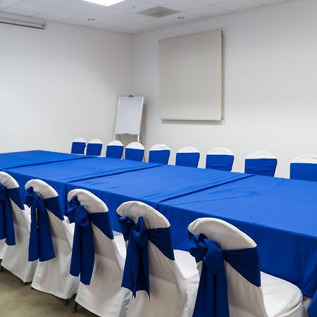 Holiday Inn Express Managua By Ihg Exterior foto