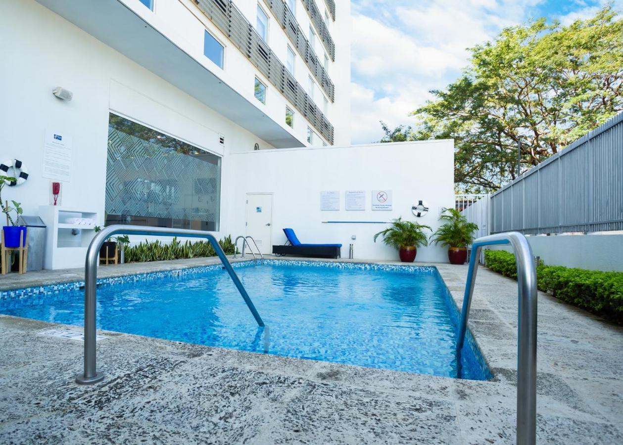 Holiday Inn Express Managua By Ihg Exterior foto