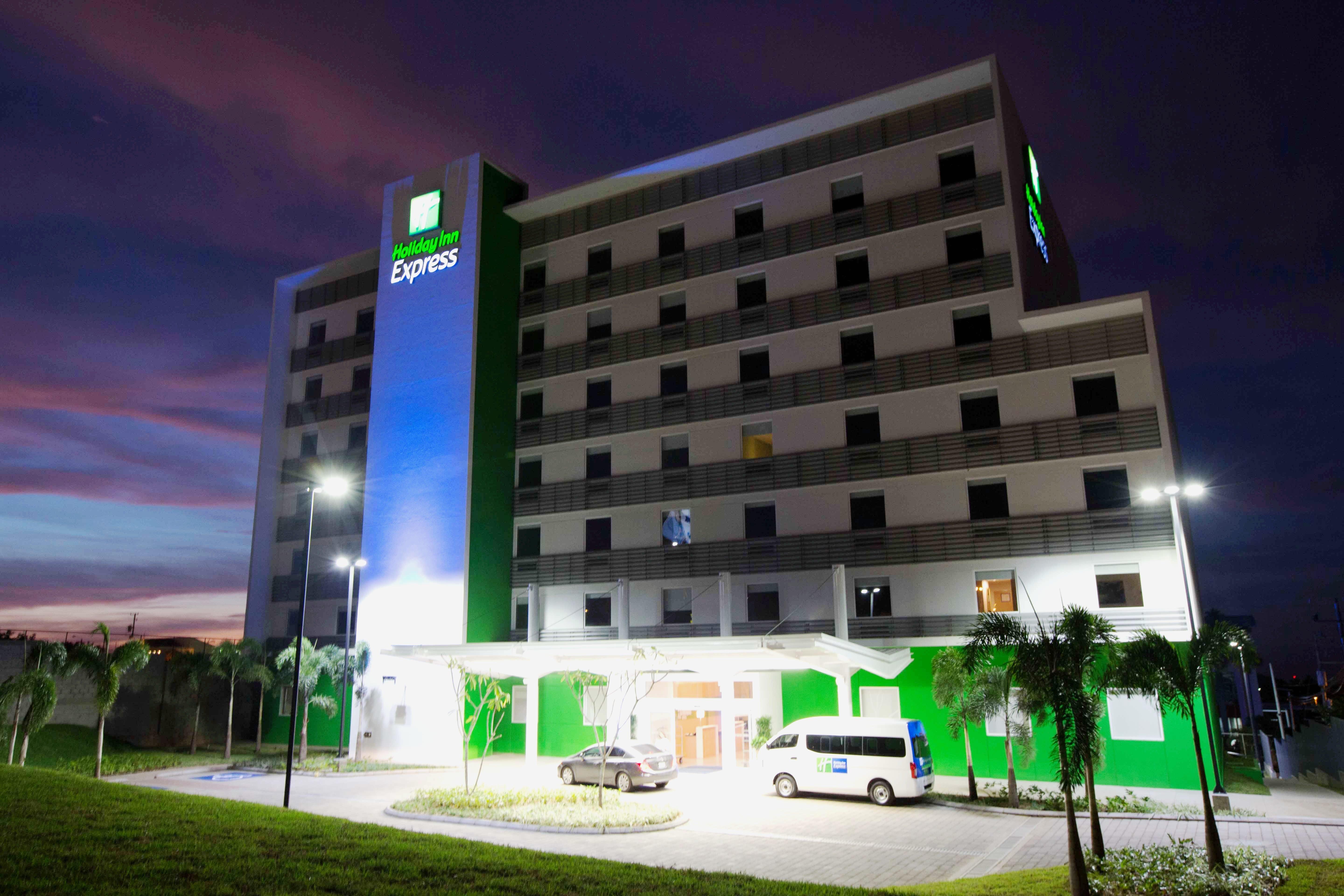 Holiday Inn Express Managua By Ihg Exterior foto