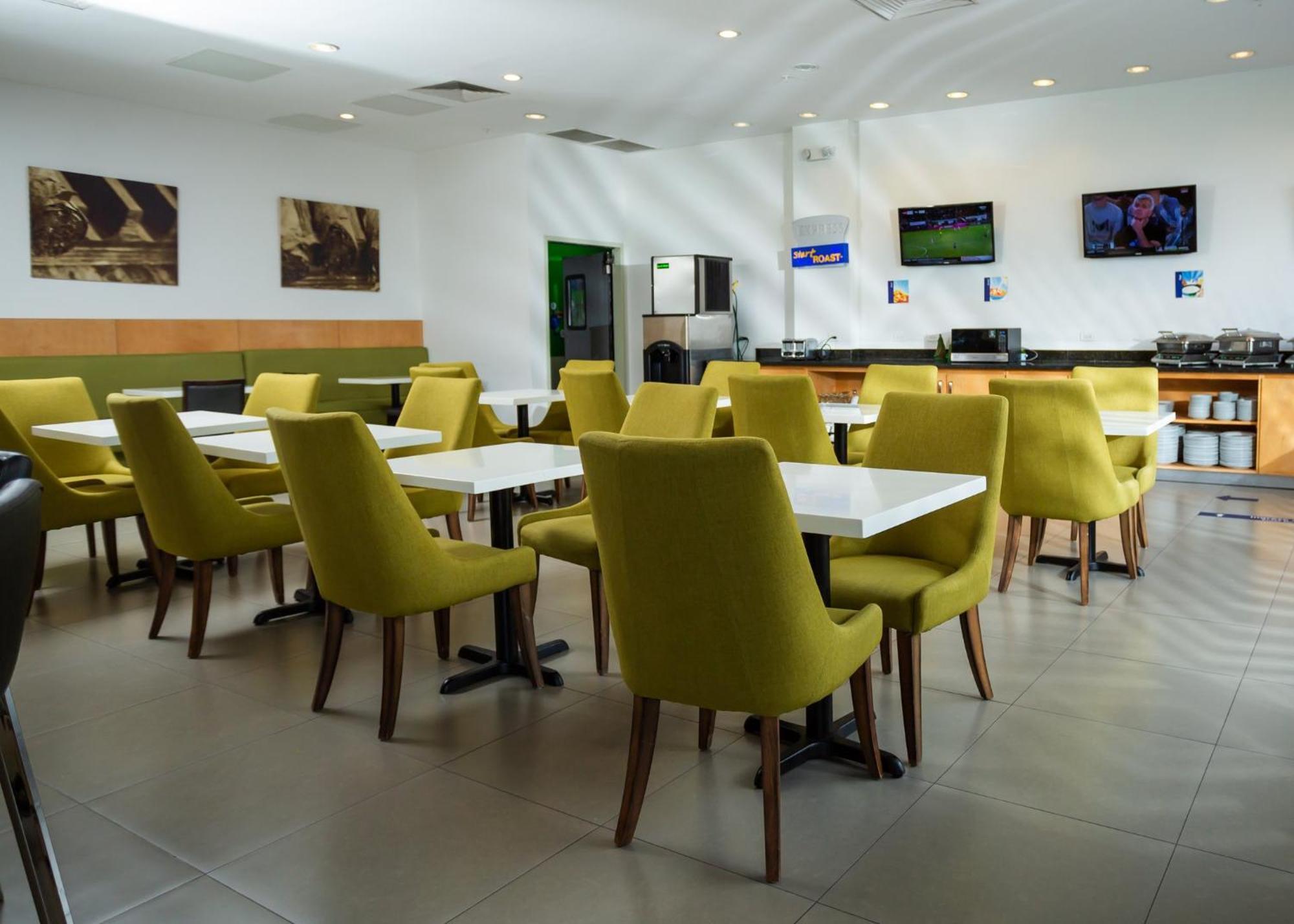 Holiday Inn Express Managua By Ihg Exterior foto